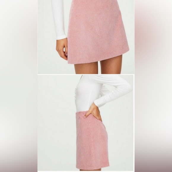 Aritzia Wilfred - Coral Pink Corduroy mini Skirt - Picture 1 of 4